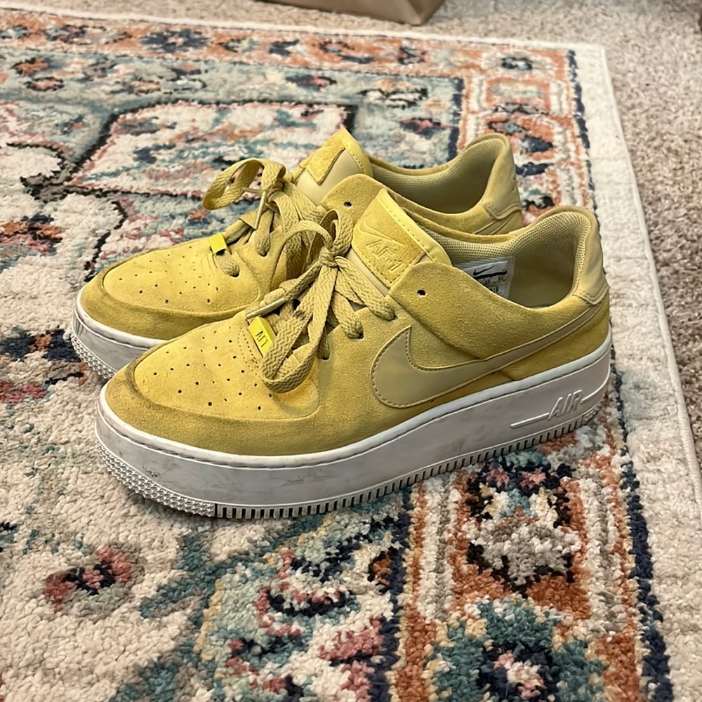 Nike Air Force 1